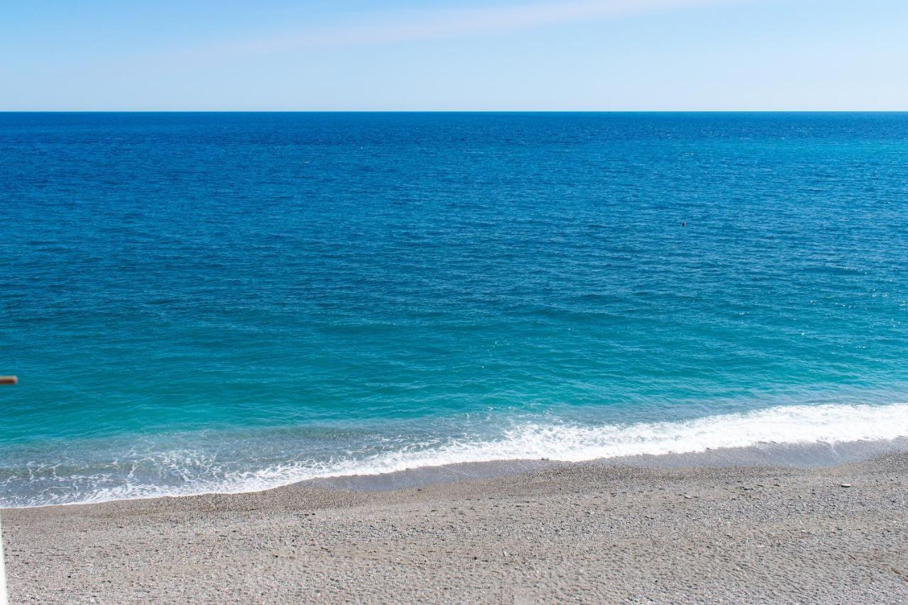 Beach House Acquamarina يتوجاني المظهر الخارجي الصورة
